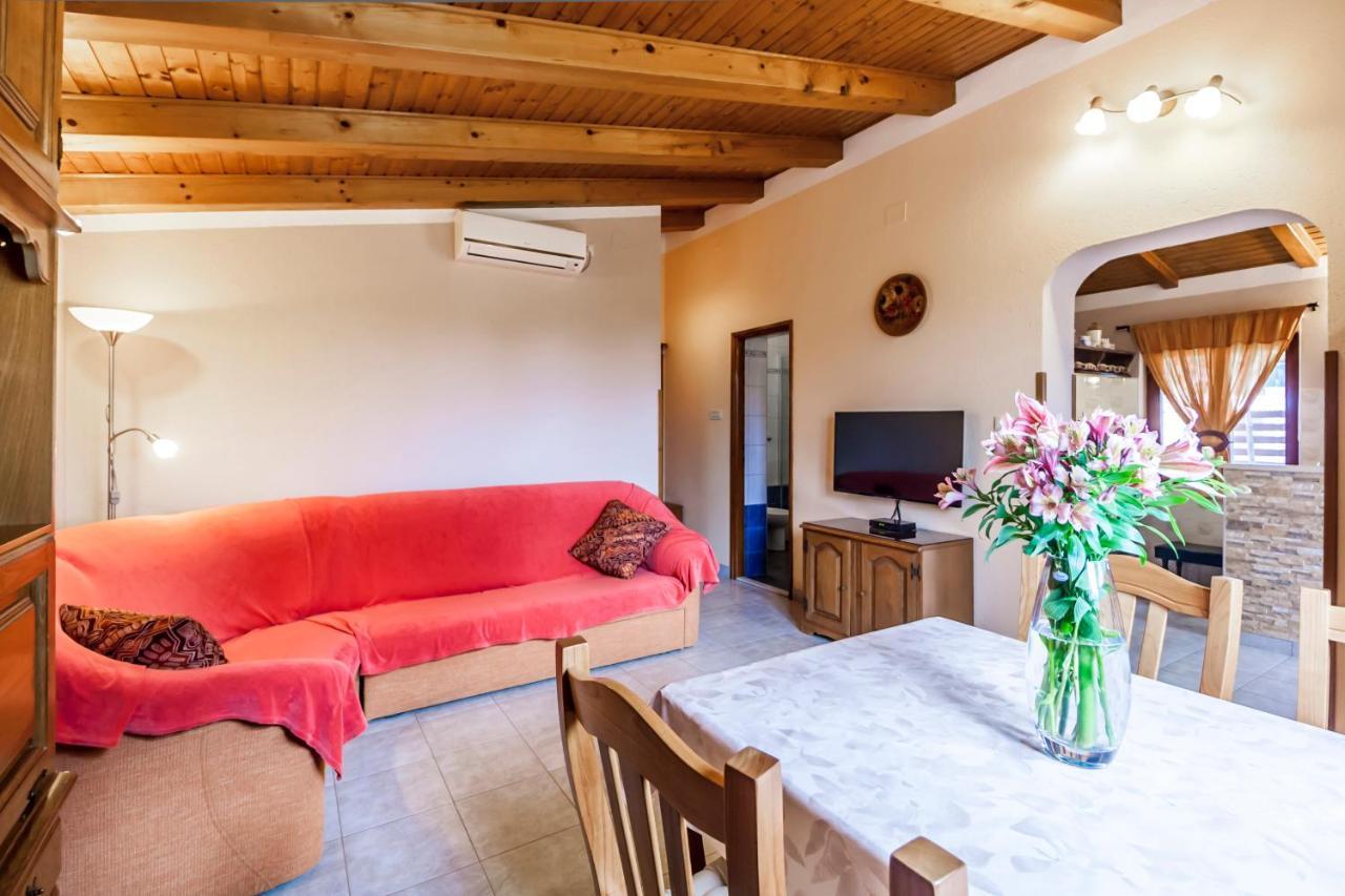 Holiday Home Lana Labin  Extérieur photo