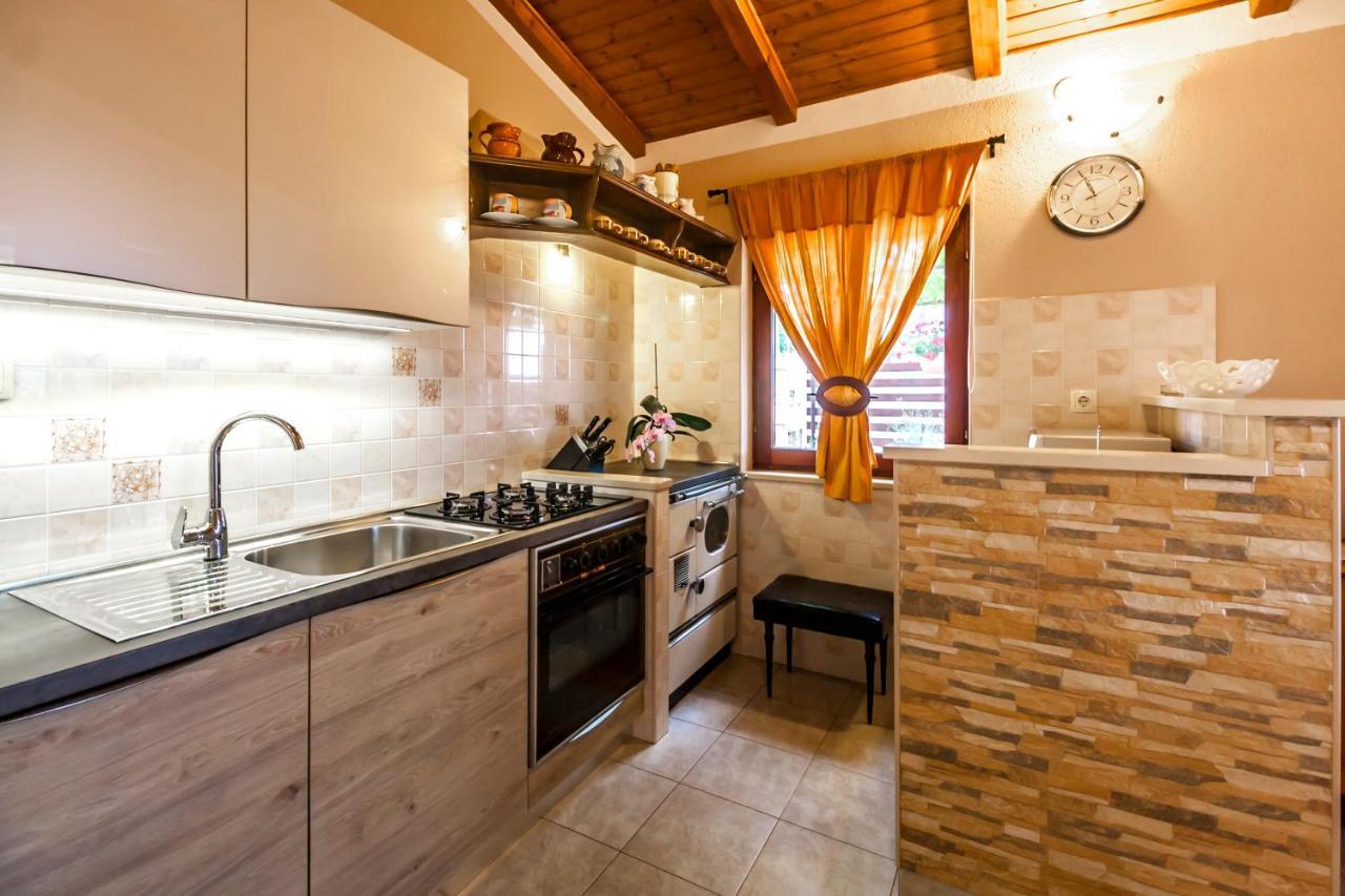 Holiday Home Lana Labin  Extérieur photo